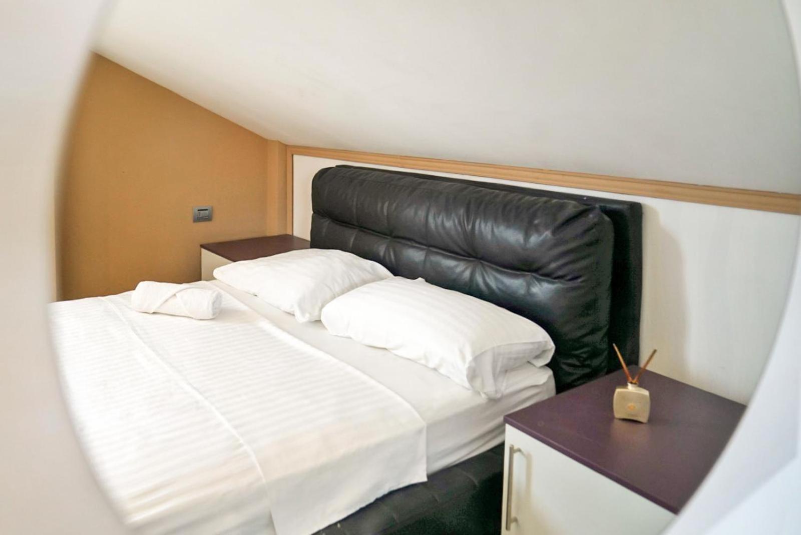 Kristal Paris Resort โนวาลยา ภายนอก รูปภาพ