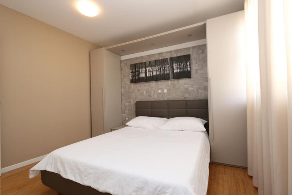 Kristal Paris Resort โนวาลยา ภายนอก รูปภาพ