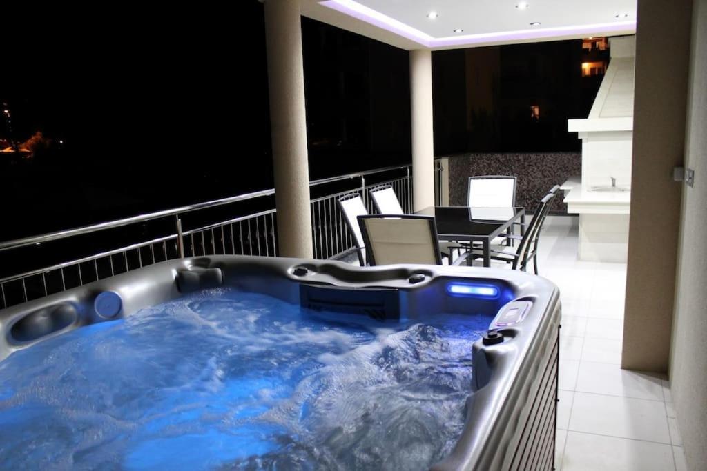 Kristal Paris Resort โนวาลยา ภายนอก รูปภาพ